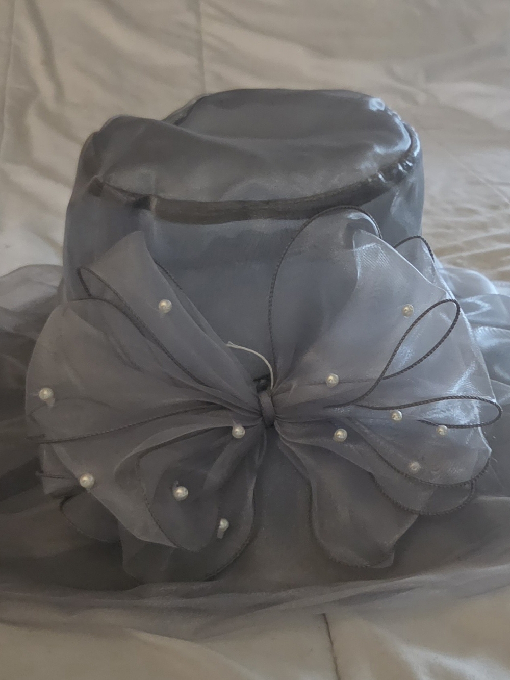 Elegant Women's Organza Church Hat with Pearl Bow - Light Gray
